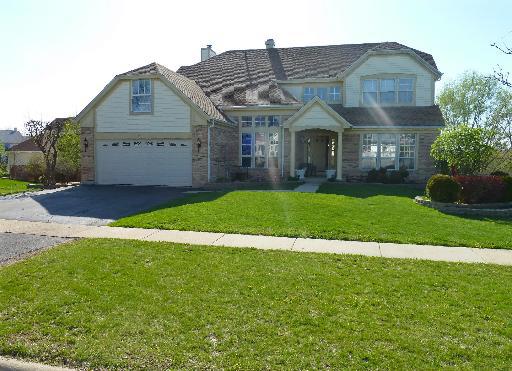 240 Shawnee Cir., Bartlett, IL 60103