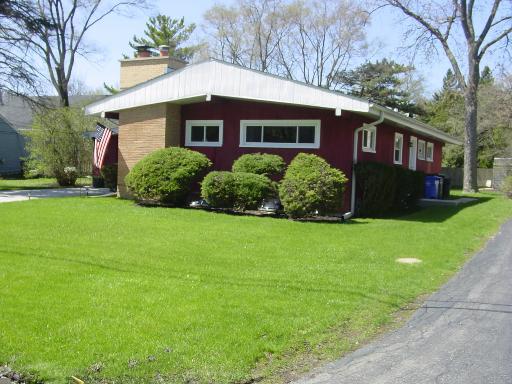 1282 E River Dr., Des Plaines, IL 60018