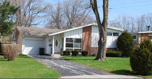 310 Chipili Dr., Northbrook, IL 60062