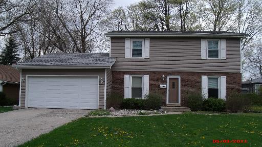 109 Jeanette Place St., Mundelein, IL 60060