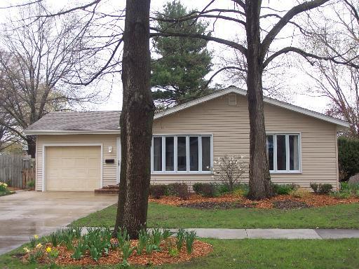 617 W State St., North Aurora, IL 60542