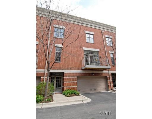1064 W Chestnut St., Chicago, IL 60642