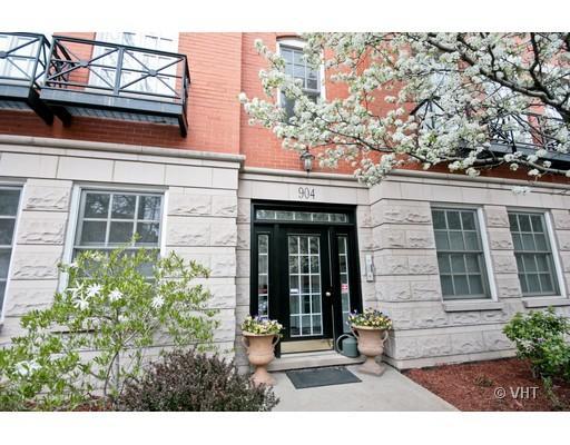 904 W Diversey Pkwy. #3W, Chicago, IL 60614