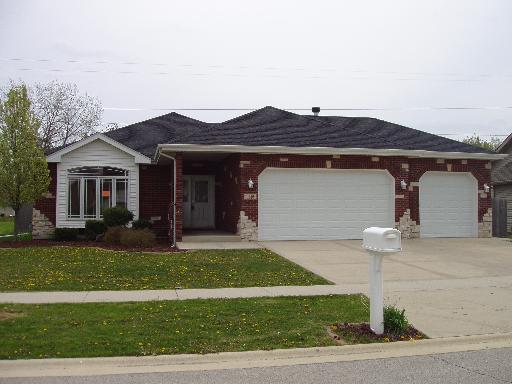 1316 Eagle Bluff Dr., Bourbonnais, IL 60914