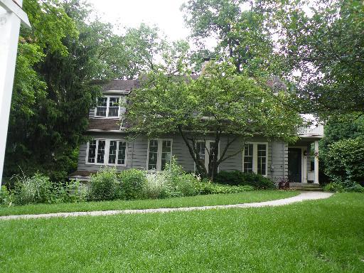 593 Hawthorne, Glen Ellyn, IL 60137