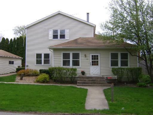 167 Carpenter St., Crystal Lake, IL 60014