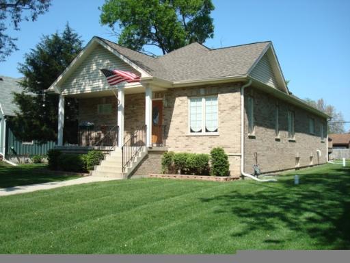 349 Walnut Ave., Bensenville, IL 60106