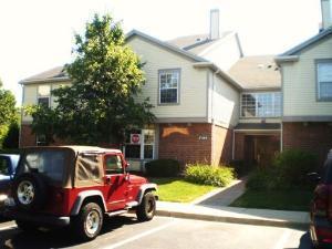 108 White Oak Ct. #4, Schaumburg, IL 60195