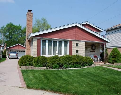 9016 S 48th Ct., Oak Lawn, IL 60453