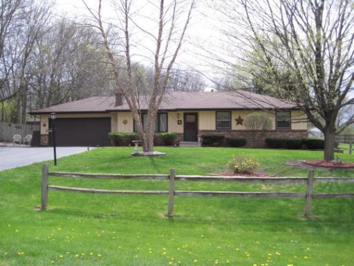 5735 Coyote Tr., Roscoe, IL 61073