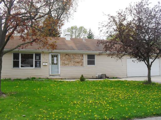 343 Tee Ln., Carpentersville, IL 60110