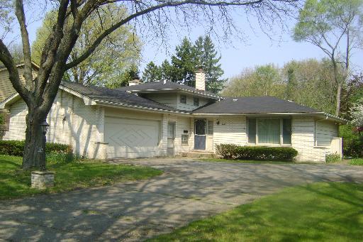 1157 Catherine Ave., Naperville, IL 60540