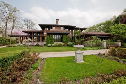 6451 S Elm St., Burr Ridge, IL 60527
