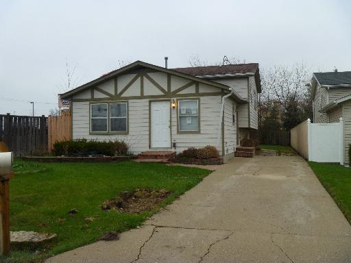 1627 Elm Ave., Round Lake, IL 60073