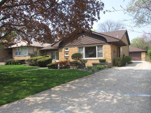 6622 N Christiana Ave., Lincolnwood, IL 60712