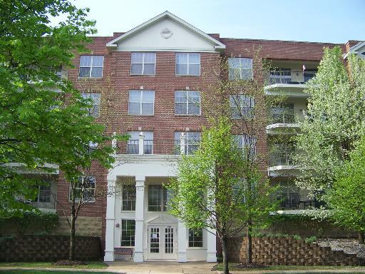 3125 Town Square Dr. #104, Rolling Meadows, IL 60008