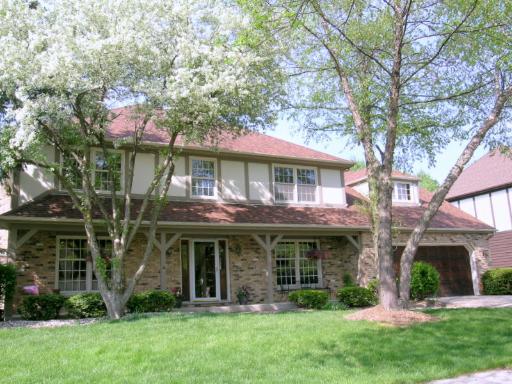 844 Rockbridge Dr., Naperville, IL 60540