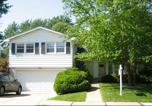 732 Sandy Ln., Des Plaines, IL 60016