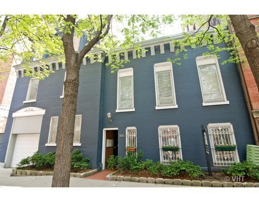 29 W Chestnut St. #3, Chicago, IL 60610