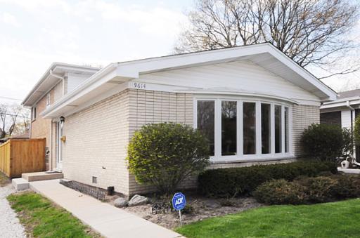 9614 Lowell Ave., Skokie, IL 60076