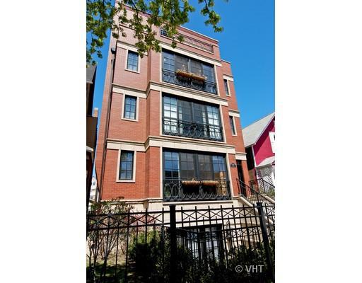 920 W Barry Ave. #2, Chicago, IL 60657