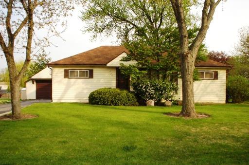 17W245 Elder Ln., Oakbrook Terrace, IL 60181