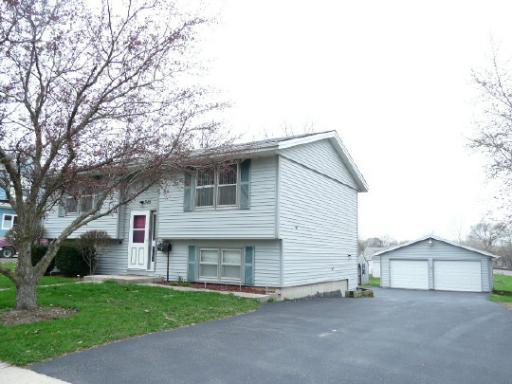 345 Oak St., Belvidere, IL 61008