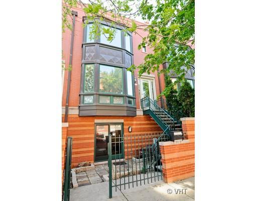 2802 N Seminary Ave., Chicago, IL 60657