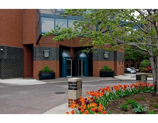3660 N Lake Shore Dr. #3907, Chicago, IL 60613