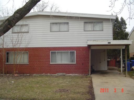 9421 N Meadow Ln. #1, Des Plaines, IL 60016