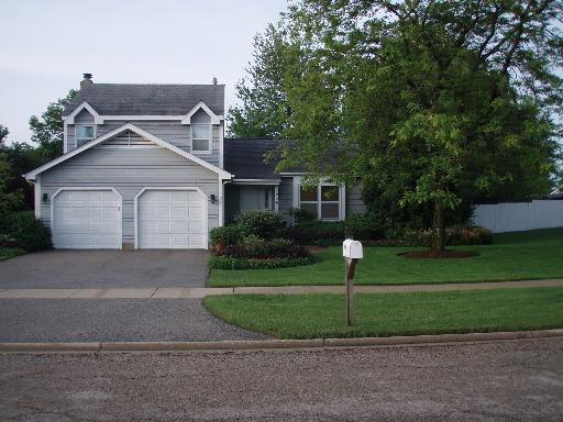 17577 W Woodland Dr., Grayslake, IL 60030