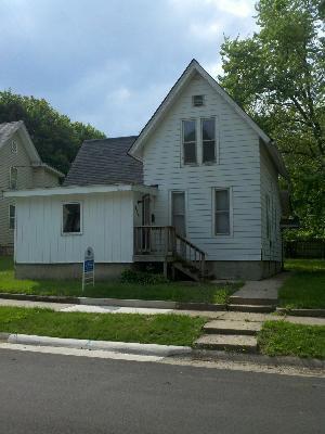 836 Hovey Ave., Rockford, IL 61103