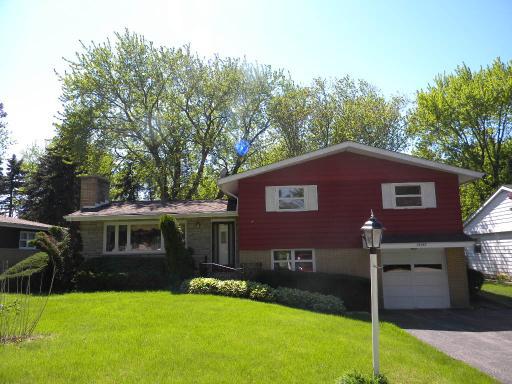 34646 Iroquois Tr., Mchenry, IL 60050