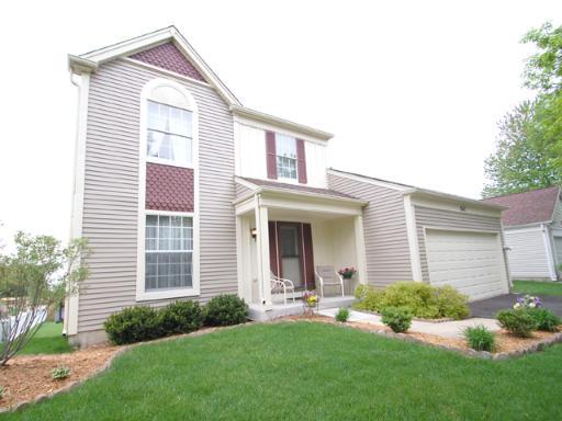 841 Hawk Ln., Carol Stream, IL 60188