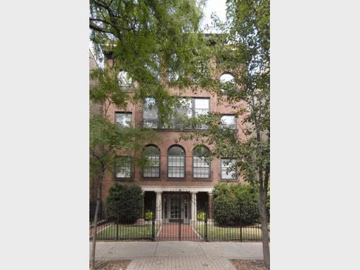 462 W Briar Pl., Chicago, IL 60657