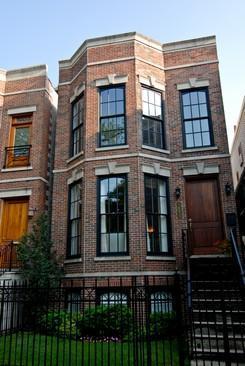 1833 W School St., Chicago, IL 60657
