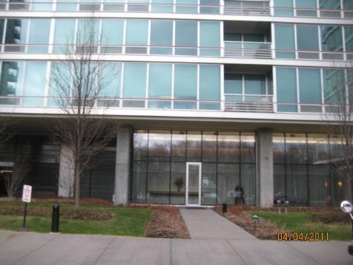 9715 Woods Dr. #1206, Skokie, IL 60077