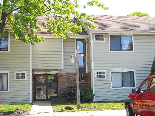 3300 Bayside Dr. #6, Palatine, IL 60074