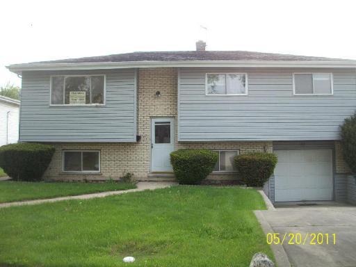 102 S Vista Ave., Addison, IL 60101