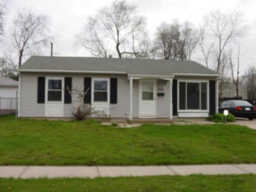 220 Gordon Ave., Romeoville, IL 60446