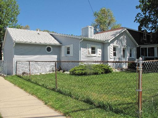 802 Claim St., Aurora, IL 60505