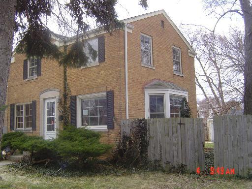 1746 Mannheim Rd., Des Plaines, IL 60018
