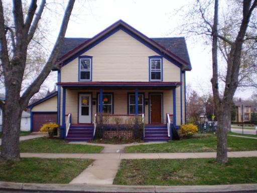 444 Fulton St., Elgin, IL 60120