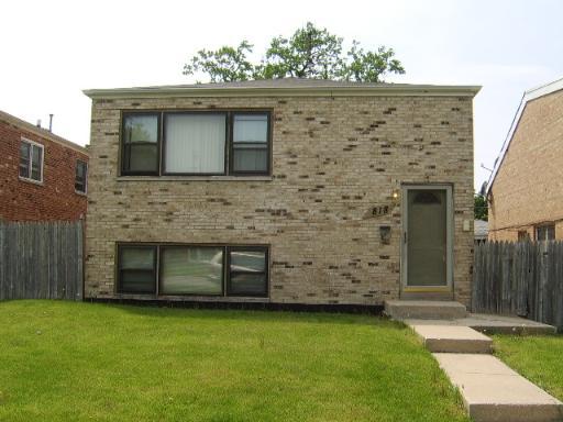 818 S 13th Ave., Maywood, IL 60153