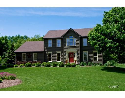 5N512 N Buckskin Tr., St. Charles, IL 60175