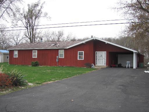 129 S Oak Acre Dr., Martinton, IL 60951