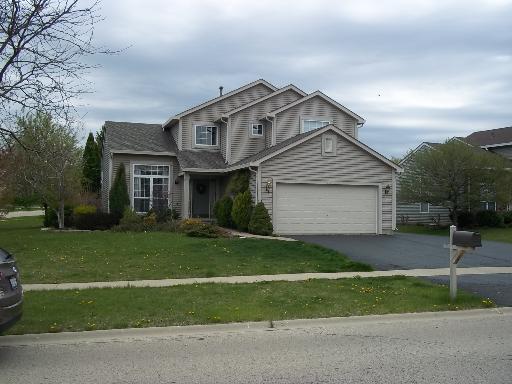 400 Harvest Gate, Lake In The Hills, IL 60156