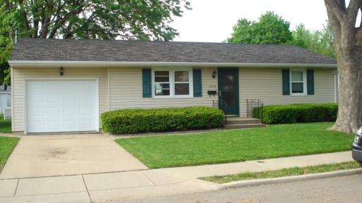 2213 8th St., Peru, IL 61354