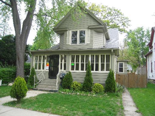 412 Maple Ave., Aurora, IL 60505