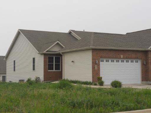 271 Par Five Dr. #D, Dekalb, IL 60115